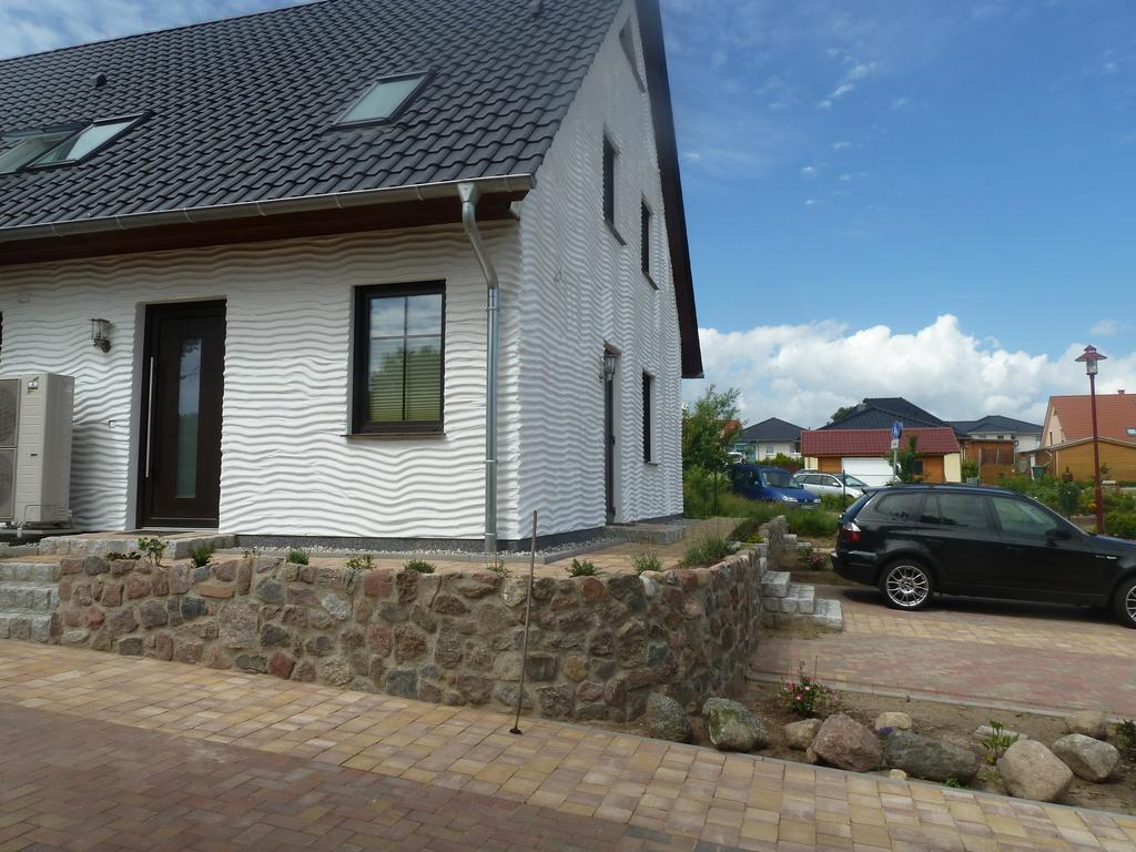 Kargoll Wydra In Apartment